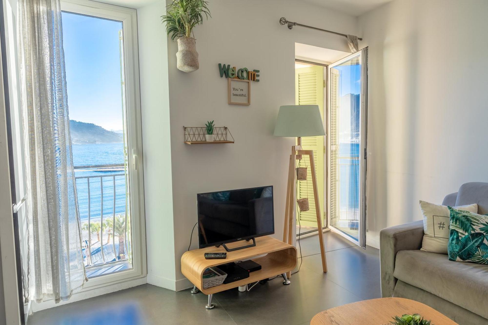 Les Sablettes Apartment Menton Bagian luar foto